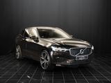 Volvo XC60 D5 R Design AWD - Volvo XC60 mit Diesel-Antrieb: Schwarz, Head-Up Display