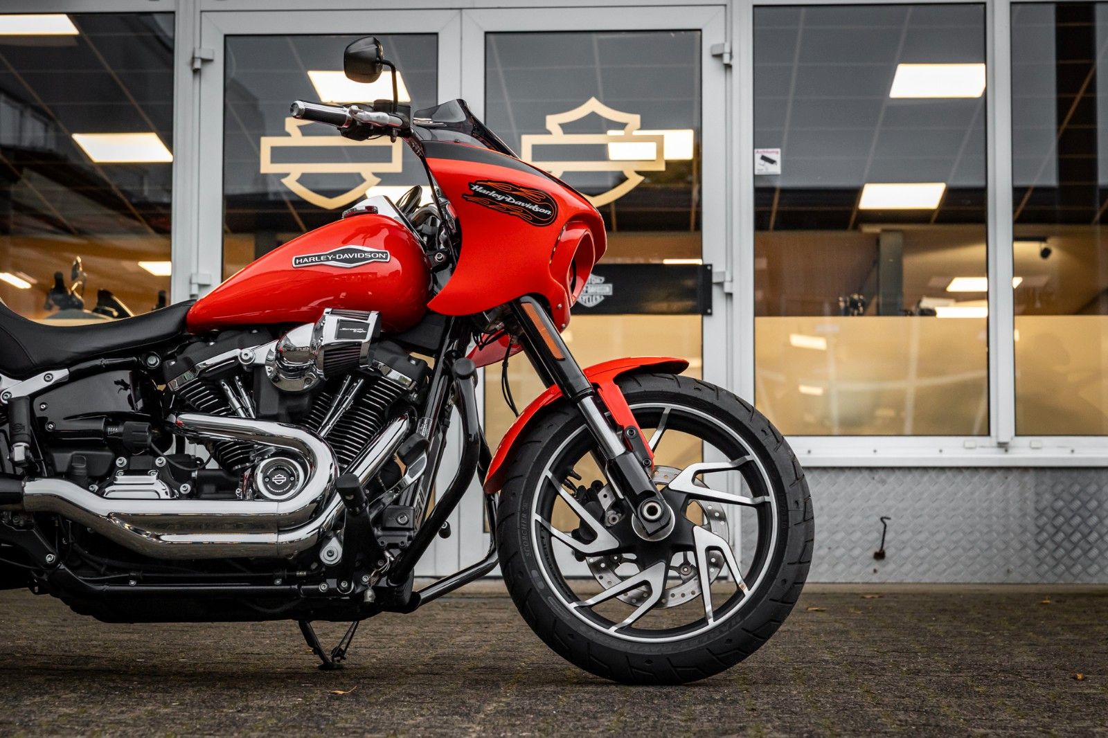 Fahrzeugabbildung Harley-Davidson FLSB SPORT GLIDE 107-Bagger Race Umbau