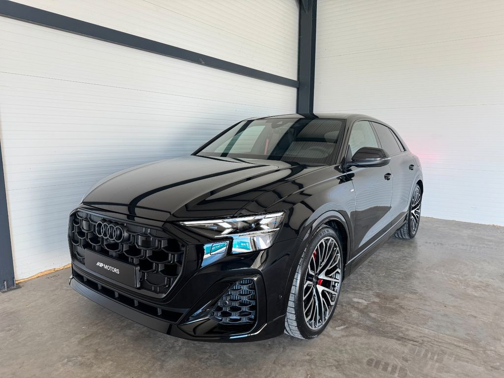 Audi Q8 60e 360kW 2X CARBON / ROTE NÄHTE / HUD / AHK