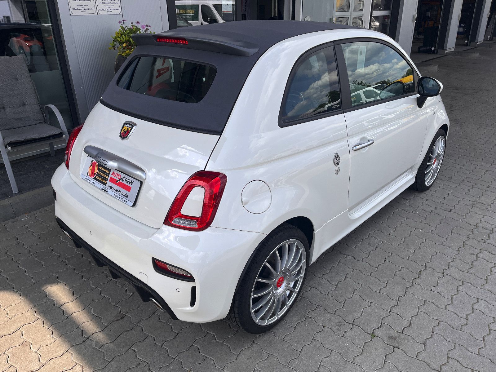 Fahrzeugabbildung Abarth 500 Cabrio 595 "70th Anniversary" 1.4 Turbo