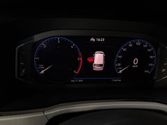 Fahrzeugabbildung Volkswagen Touran 2.0 TDI Move -- RearView/ ACC/ Navi