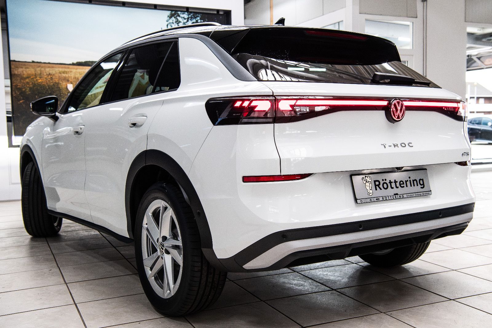 Fahrzeugabbildung Volkswagen T-Roc New Model Life 1.5l TSI DSG ACC APP Kamera