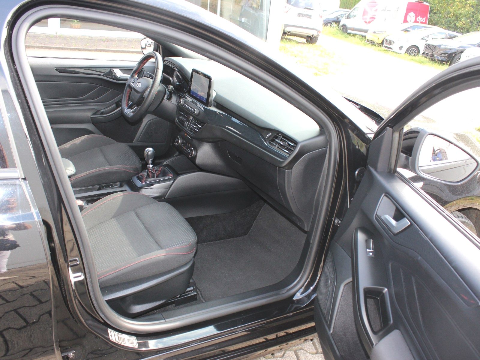 Fahrzeugabbildung Ford Focus ST-Line 1,0 EcoBoost Mild Hybrid