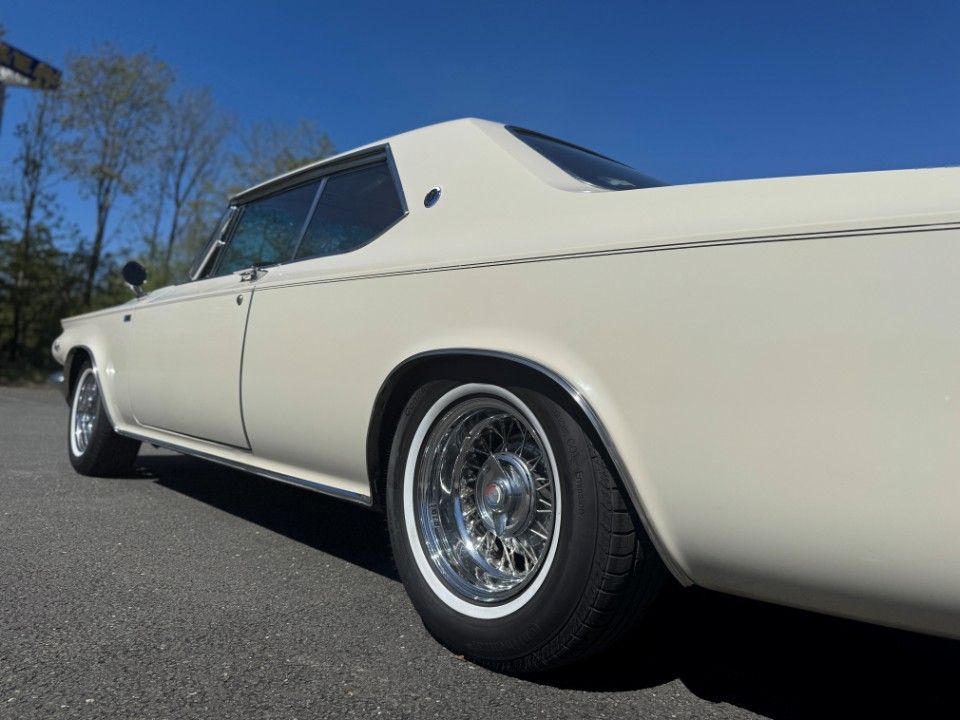 Fahrzeugabbildung Chrysler 300 J Coupe 6.8 Lettermotor