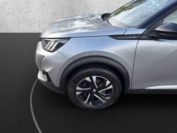 Peugeot 2008 1.2 PureTech 130 GT Kam.+LM+LED+Navi