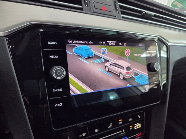 Passat Variant Elegance 2.0 TDI DSG LED NAV APP