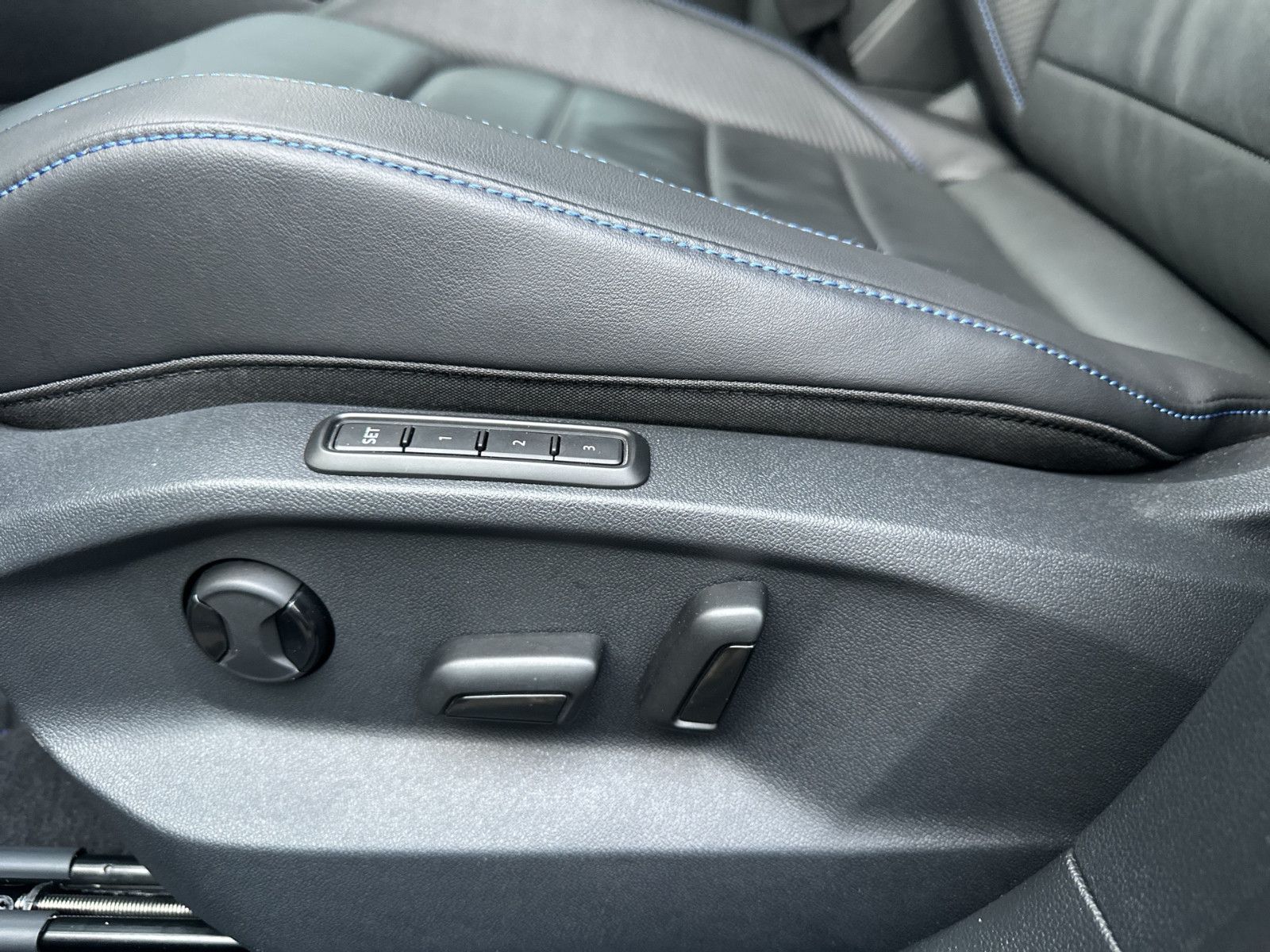 Volkswagen T-Roc - Bild 14