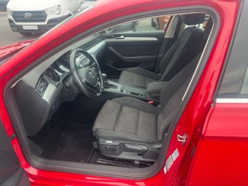 Volkswagen Passat - 10