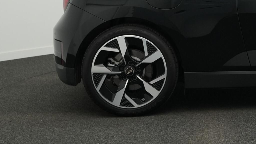 MINI Cooper SE - Bild 17