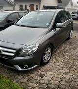 Mercedes-Benz B 180 - Leder,  Navi
