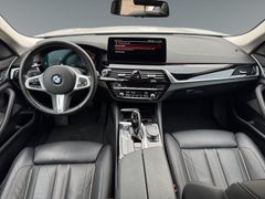 Fahrzeugabbildung BMW 520d Touring Aut. Leder Navi LED Harman