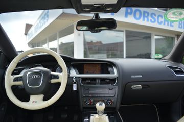 Audi S5 Coupe  4.2 FSI V8 quattro AHKStandhzgPanoB