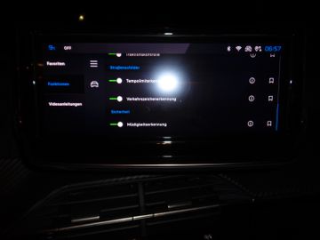 Bild 14 Peugeot 208 Active PURE 1.2 101PS LED SML TEMP USB BT SR