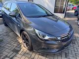 Opel Astra K Sports Tourer Innovation Start/Stop - Opel Astra: Innovation