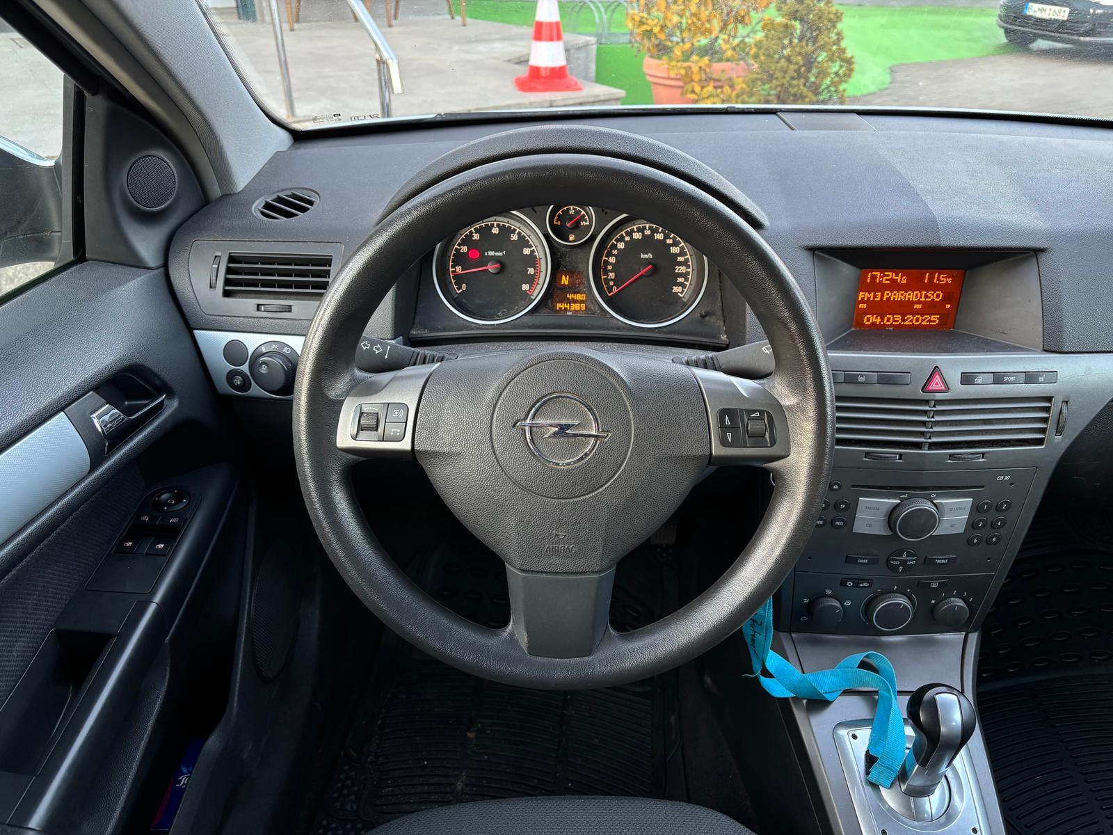 Opel Astra GTC 1.6 16V Automatik