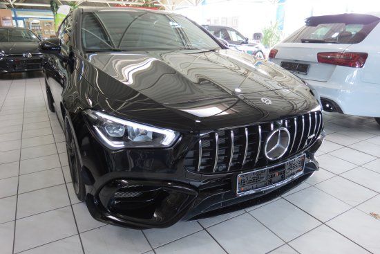 Mercedes-Benz CLA 45 AMG Shooting Brake