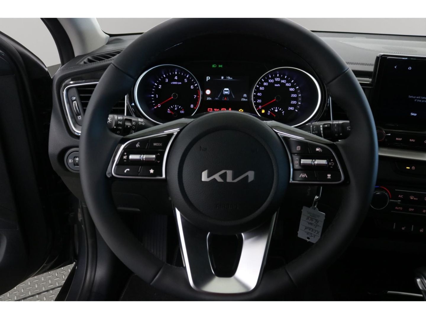 Fahrzeugabbildung Kia XCeed Vision 1.5 Kamera PDC Navi LED Tempomat