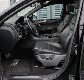 Fahrzeugabbildung Volkswagen Touareg 3.6FSI|R-Line|PANO|*EDITION X*