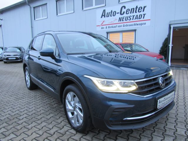 Volkswagen Tiguan Life 4Motion, ACC, AHK, STANDH., NAVI..