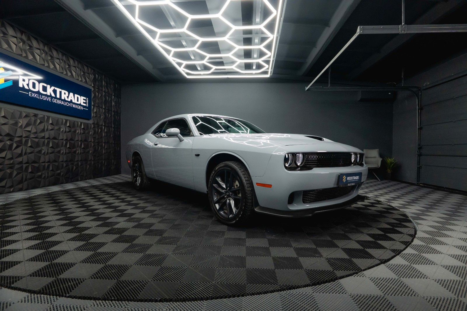 Fahrzeugabbildung Dodge Challenger 3.6 V6 4x4 GT SRT Styling *LED*19%*