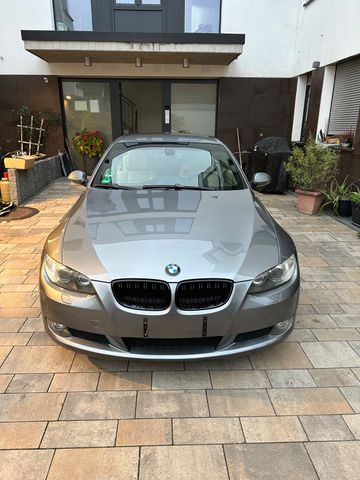 BMW 320d Cabrio Automatik Hardtop Leder Xenon 