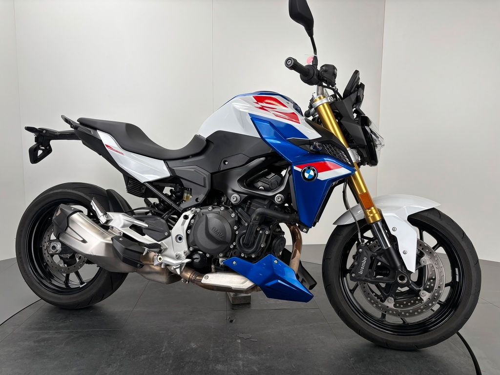 Fahrzeugabbildung BMW F900 R *TOP-ZUSTAND *SERVICE NEU