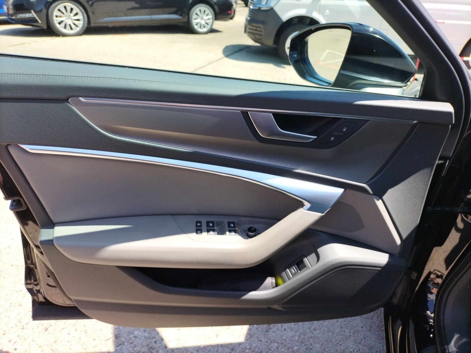 Fahrzeugabbildung Audi A6 Avant 45 TDI design quattro LED Navi ACC