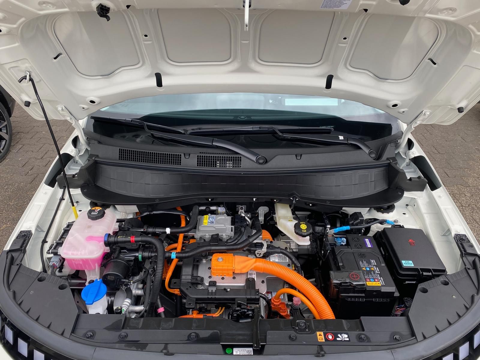 Fahrzeugabbildung Hyundai INSTER Elektro 85 kW APP+KLIMA+ACC+KAMERA+17"Alu