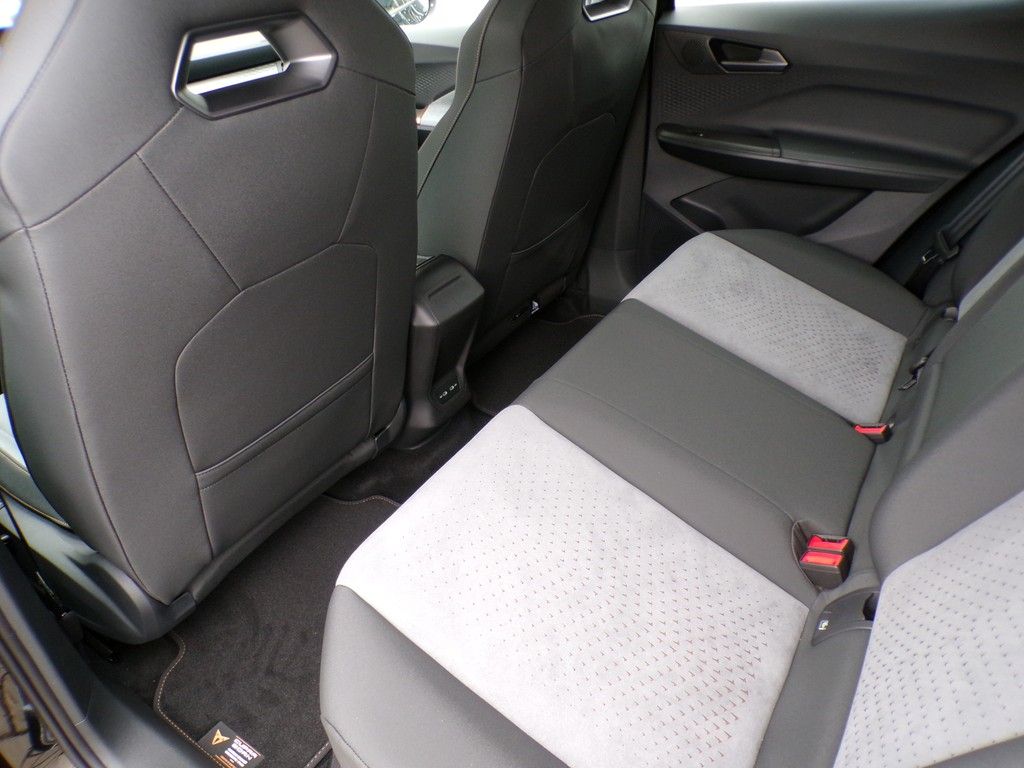 Fahrzeugabbildung CUPRA Born Edition Dynamic
