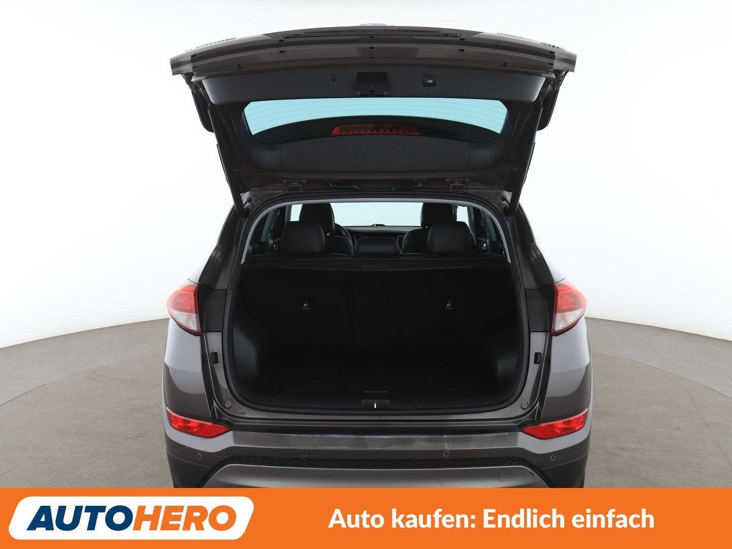 Hyundai Tucson 2.0 CRDi Premium 4WD Aut*NAVI*TEMPO*CAM*