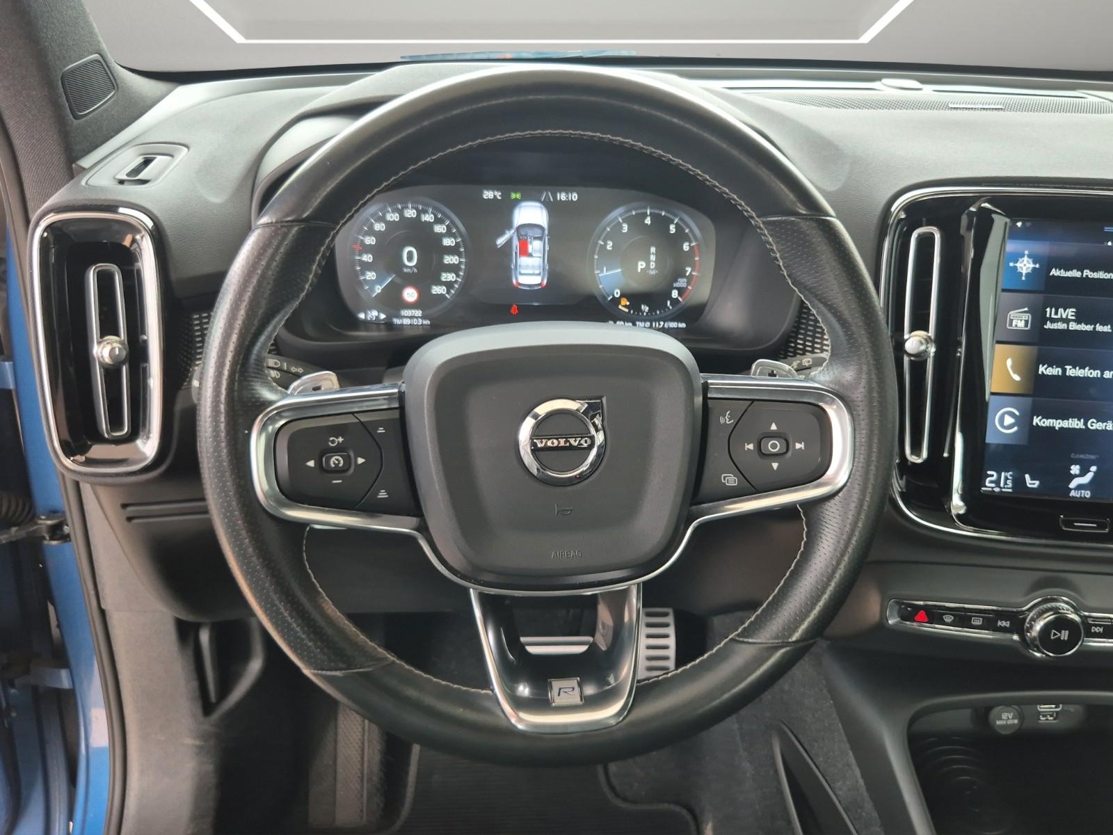 Volvo XC40 T5 R Design AWD Pano H&K Carplay