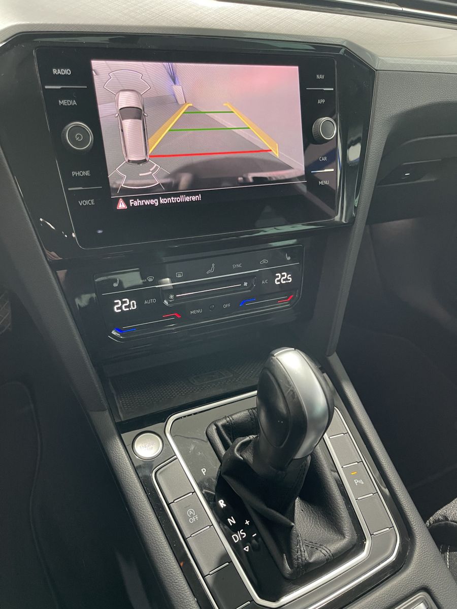 Fahrzeugabbildung Volkswagen Passat Business 2.0 TDI*LED*Cam*Navi*ACC*