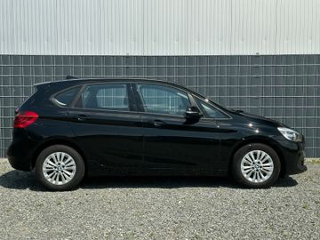 BMW 218 - 6