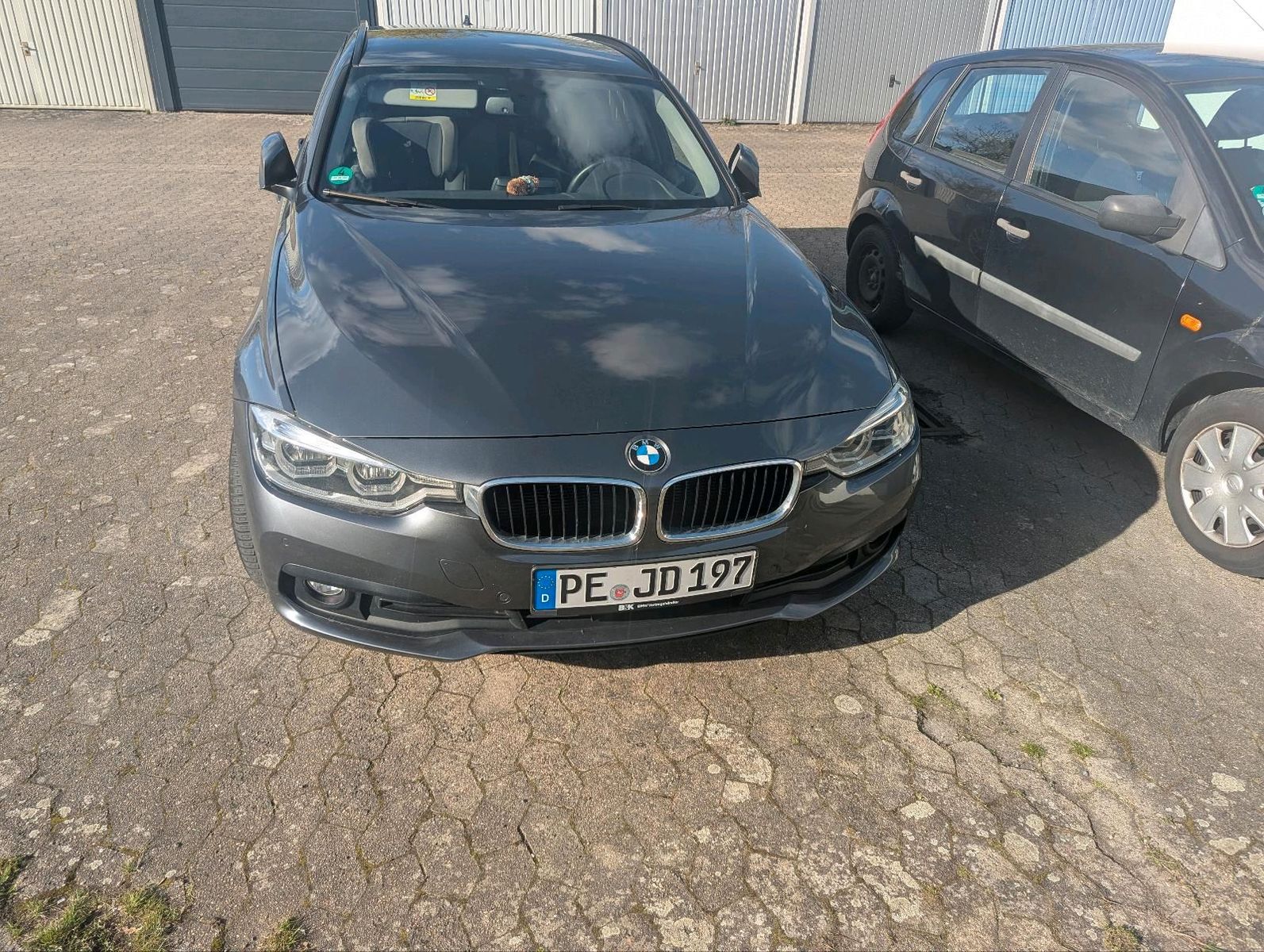 BMW 318d _ lückenloser scheckheft_ Tüv Neue