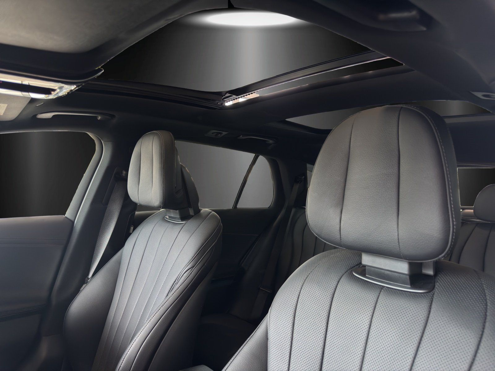 Fahrzeugabbildung Mercedes-Benz E300de T €110k AMG Prem+ Hyper DISTR Massage AHK