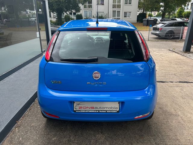 Fahrzeugabbildung Fiat Punto 1.4 Benzin+CNG++NaviZB+AllwetterRäder+