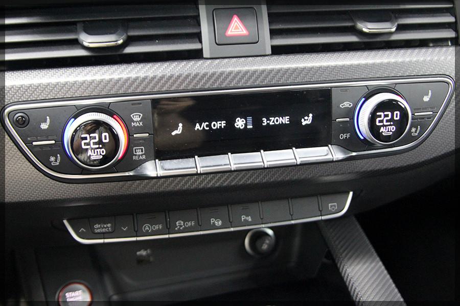 Audi RS4 2.9 TFSI tiptronic quattro Avant PDC / NAVI