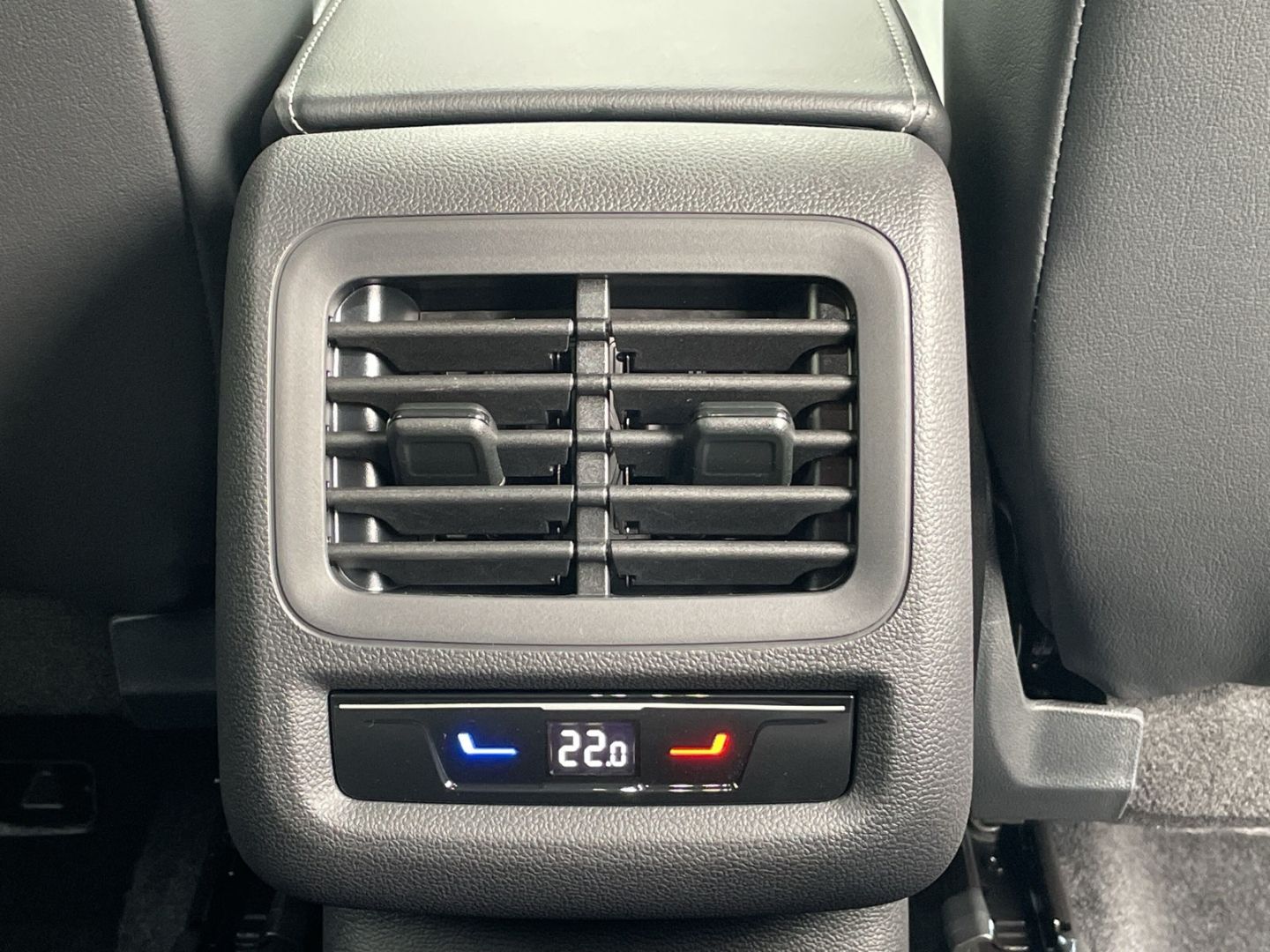 T-Roc R-Line 1.5eTSI 360°Kamera/HUD/ACC/Navi/App