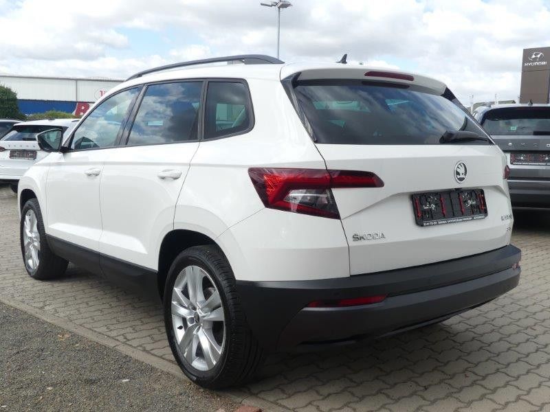 Fahrzeugabbildung SKODA Karoq 2.0 TDI DSG 4x4 Style NAV*KAM*BT*TEMPOMAT