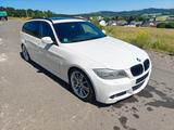 BMW 330d xDrive Touring - BMW 330 aus 2011: 330d