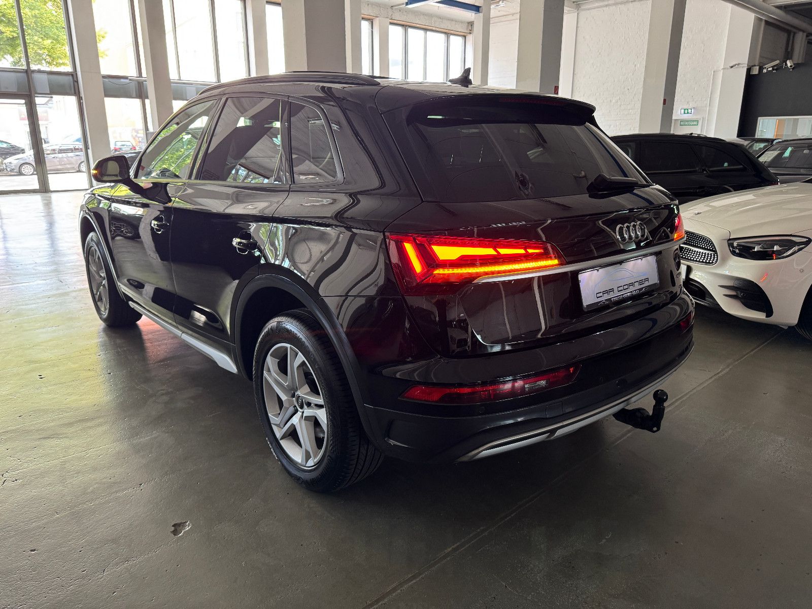 Fahrzeugabbildung Audi Q5 TDI 4X4 ADVANCED SPORT PANO MATRIX B&0 VOLL