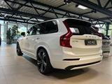 Volvo XC90 Plus Dark T8 PHEV AWD 7-Sitzer Luft-FW 360° - Volvo: F7