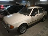 Ford Escort mit H - Kennzeichen - Ford Escort: Automatik