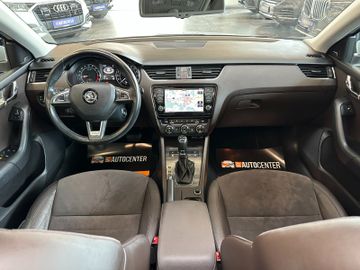 Skoda Octavia Scout*ACC*NAVI*AHK*PANO*2-Zonen*