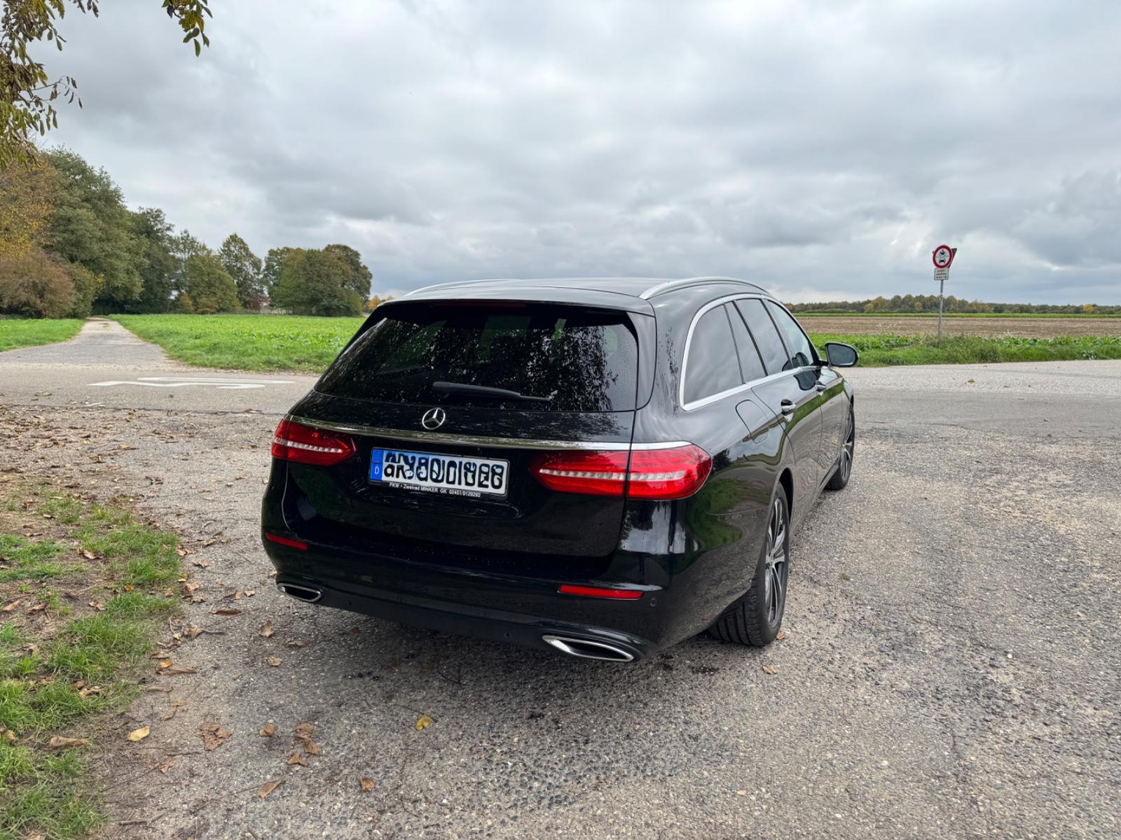 Mercedes-Benz E 300 d T Autom.