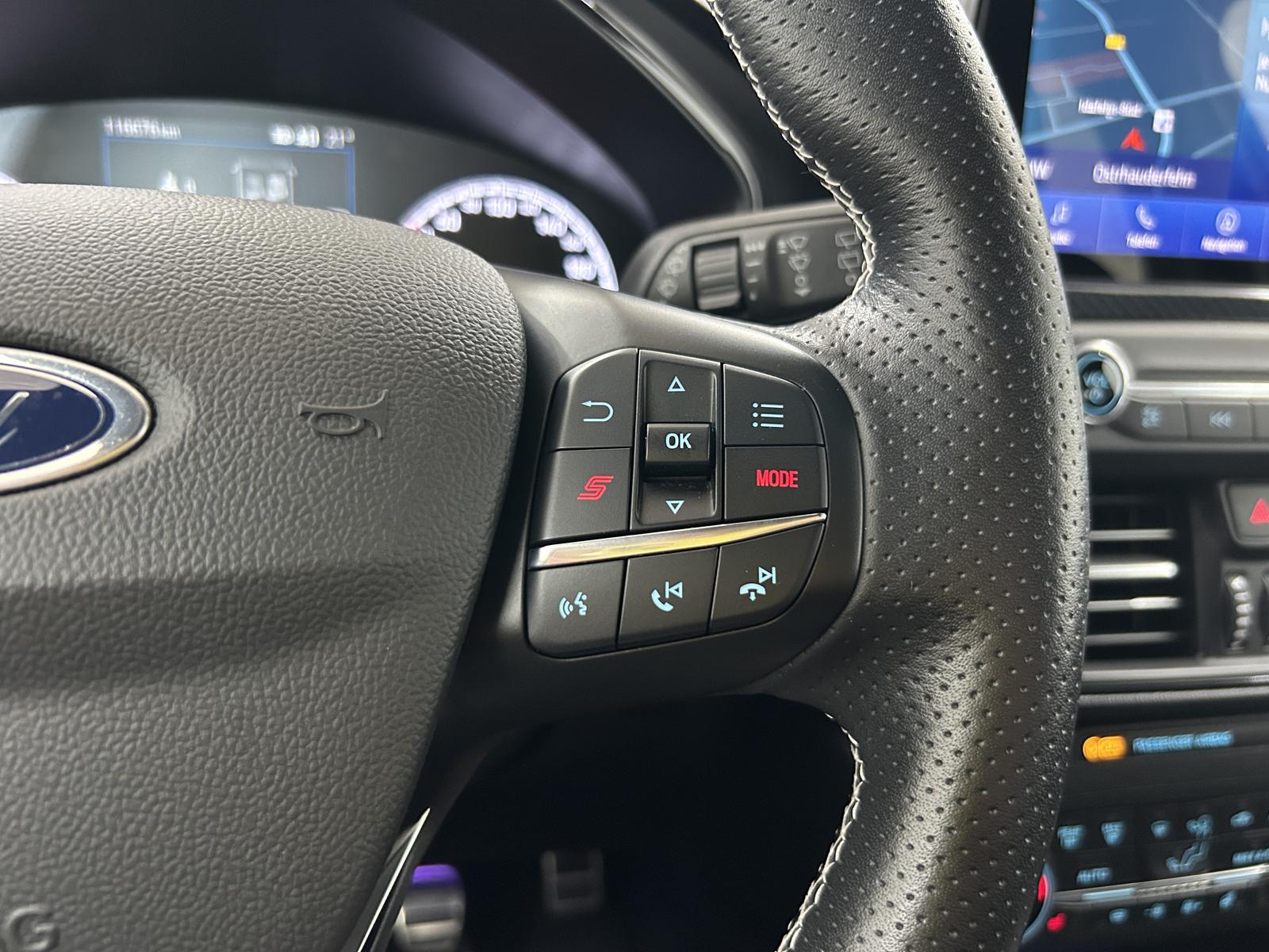 Ford Focus ST+ACC+HUD+Ambiente+B&O+Recaro+LED+Subwoof
