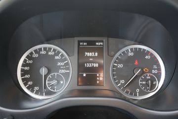 Mercedes Vito - 12