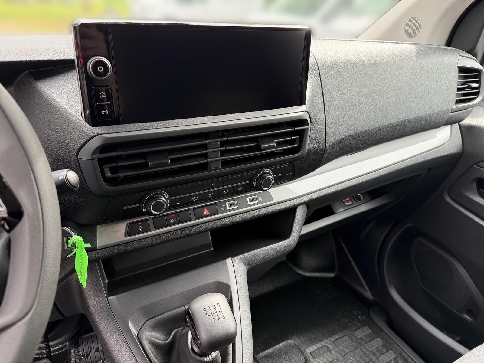 Fahrzeugabbildung Fiat Scudo XL Kastenwagen 120 MT6