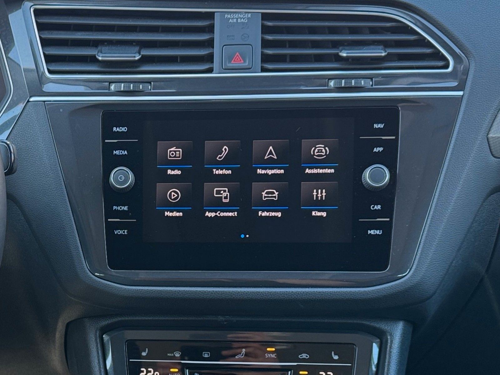 Fahrzeugabbildung Volkswagen Tiguan Allspace Life 1.5 TSI