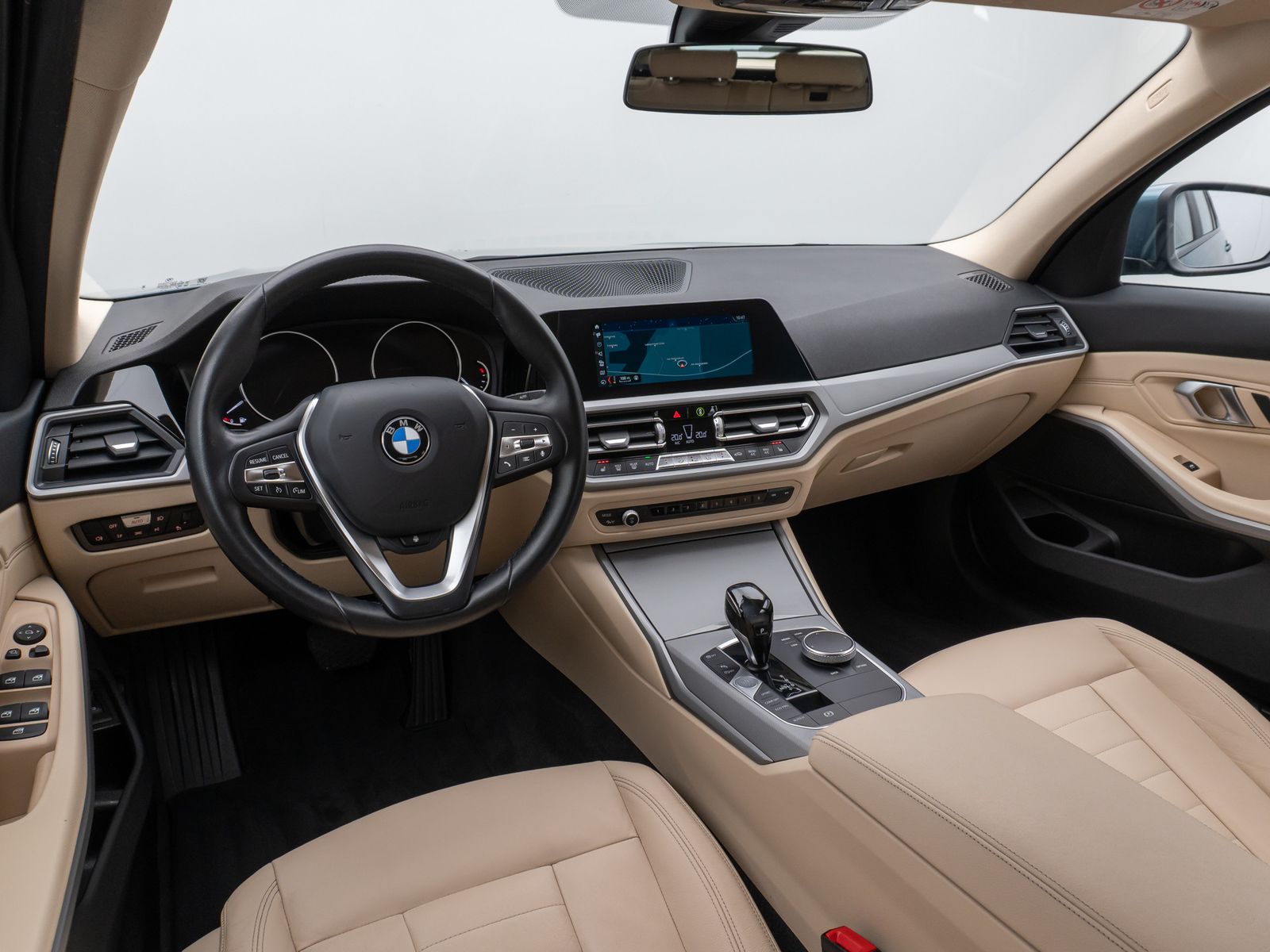 Fahrzeugabbildung BMW 320d xD CockPit+ Lenkrhzg Lordos Stndhz PDC AHK